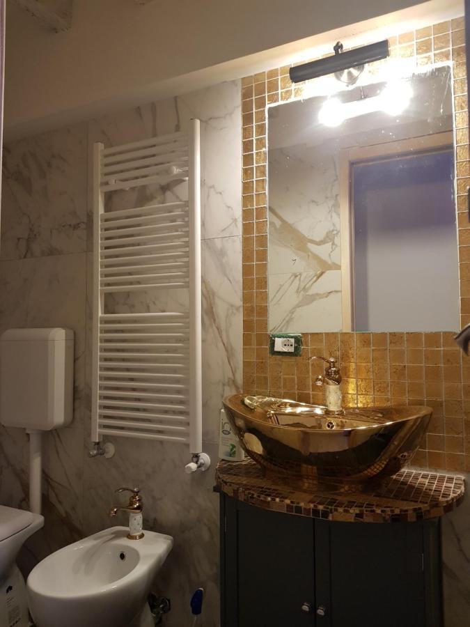 Golden Place Venice Luaran gambar