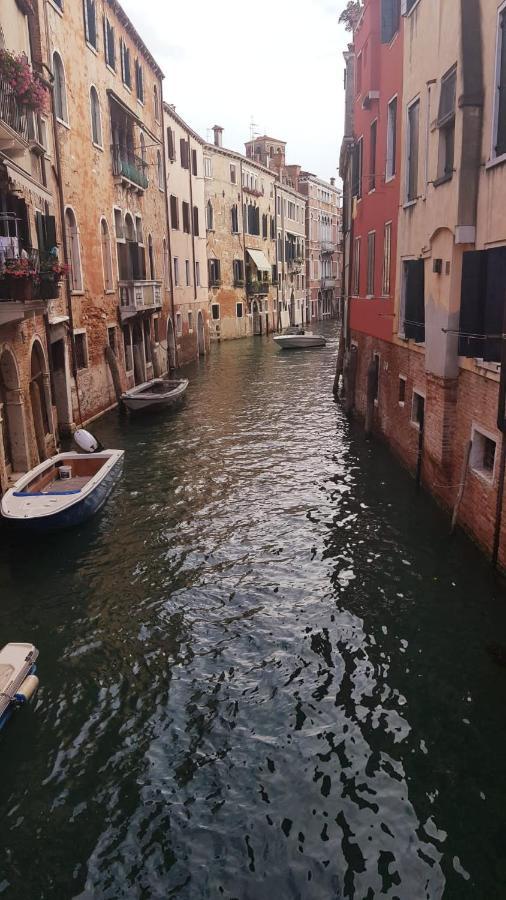 Golden Place Venice Luaran gambar